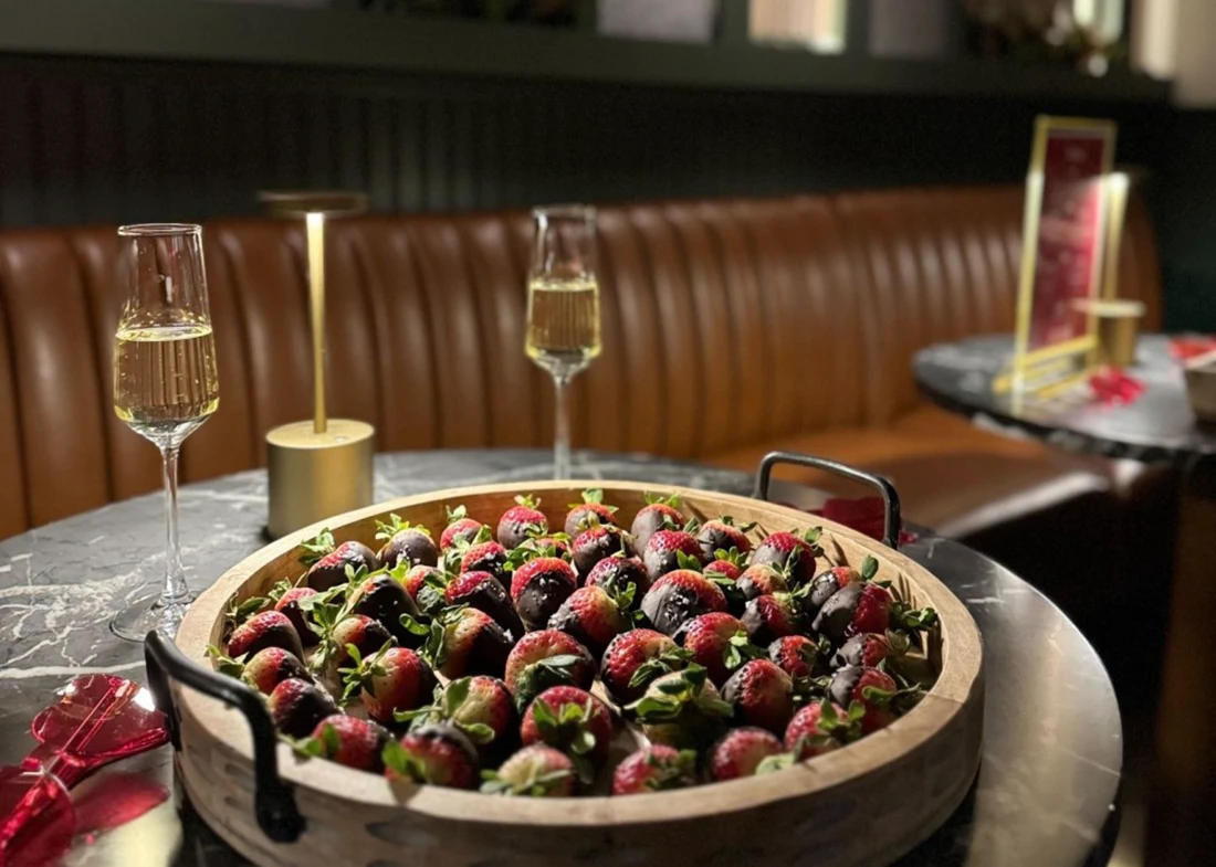 chocolate strawberries